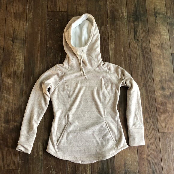 marmot tashi hoodie